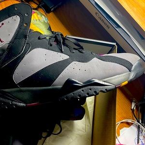 AJ 7 retro size 13 Black and grey Colorway used some creasing by the toe box